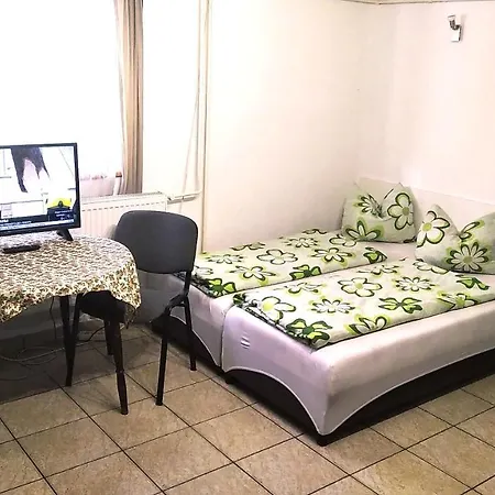Vandrarhem Maros Győr