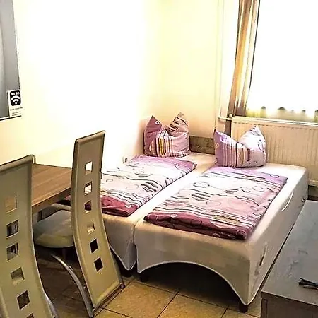 Hostal Maros *